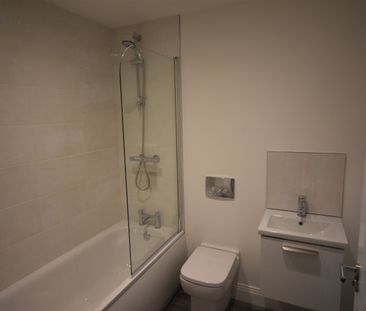 1 bed Apartment - To Let - Photo 2