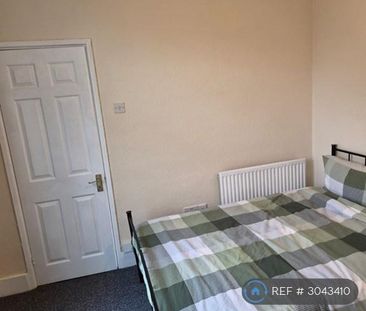 1 bedroom in a house share to rent - Photo 6