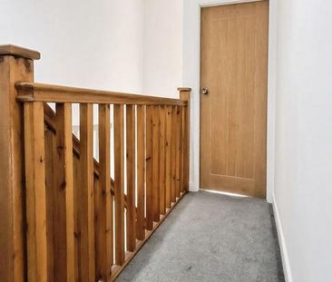 4 bedroom semi-detached house to rent - Photo 6