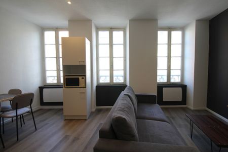 T2 MEUBLE AVEC PARKING - Photo 3