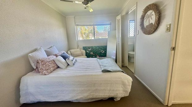 Sunshine Beach - Photo 1