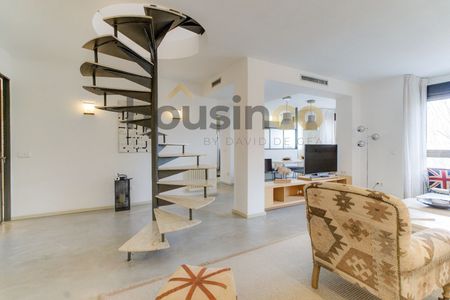 Duplex Penthouse for rent in Madrid (Ciudad Lineal) - Photo 5