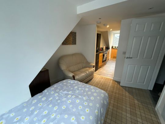 1 Bed Flat, George Street, AB25 - Photo 1