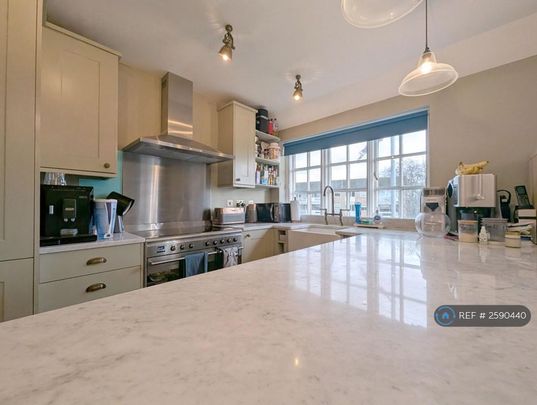 1 bedroom maisonette to rent - Photo 1