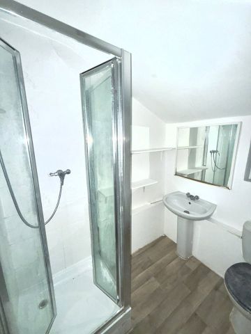 4 Bed Terraced House, Liverpool Road, CR7 - Photo 4