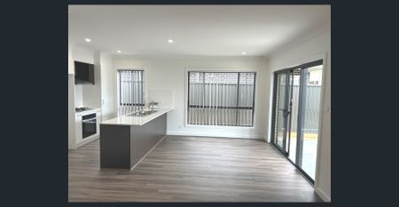 Beautiful Family Home - Photo 5