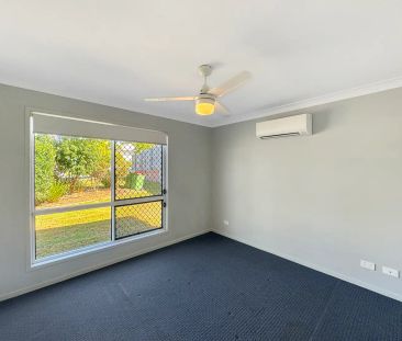 “Stylish and Spacious Family Duplex in Brentwood Forest Estate, Bel... - Photo 5