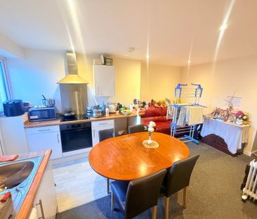 Wyndham Street, Yeovil, Somerset - Photo 5