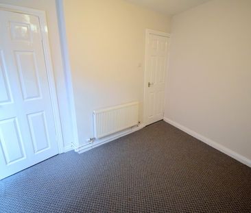 Flat 1, 2 Templemore Avenue, BT54FT, Belfast - Photo 6