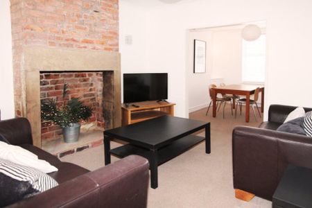 4 bedroom terraced house to rent - Photo 2