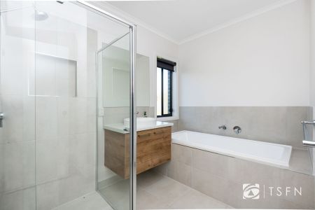 Charming Three Bedroom Family Home in Strathfieldsaye - Photo 3