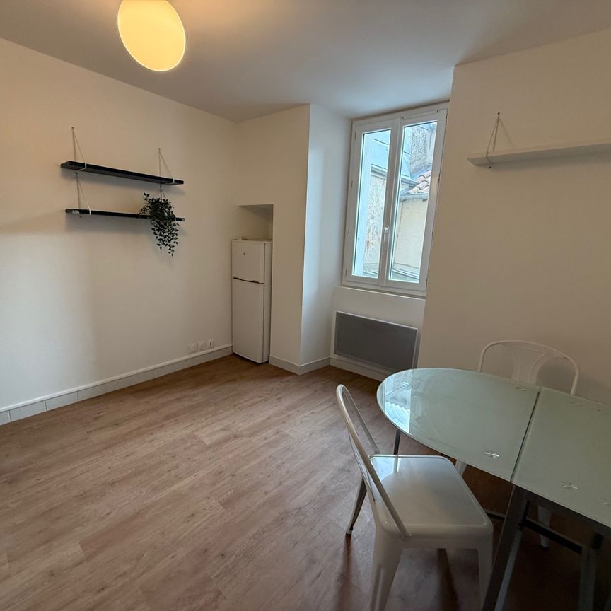 Location Appartement T1 meublé - GRAND RUE - Photo 1