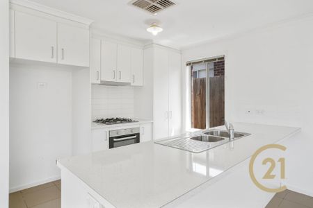 3 Dreelburn Terrace&comma; Melton South - Photo 2