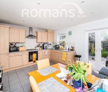 Hogarth Close, Uxbridge, UB8 - Photo 3