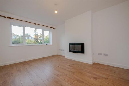 3 bedroom detached house to rent - Photo 3