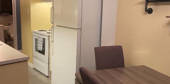 Grand 4 1/2 Libre Immédiatement (terrasse) - Photo 2