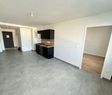 Location Appartement 2 pièces 43m² - Photo 4