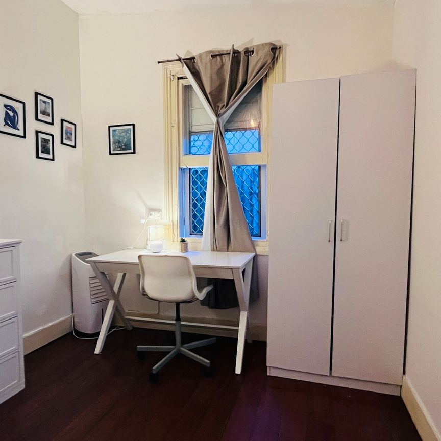 Bondi Junction - Photo 1