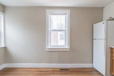 For Lease - 39 Glenelg Street Unit# Upper, Kawartha Lakes, Ontario - Photo 5