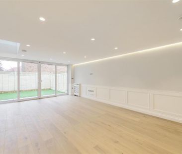 4 bedroom townhouse to rent - Photo 3