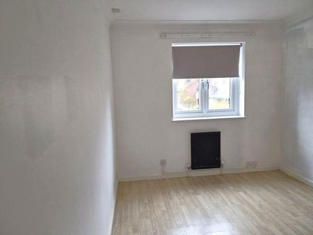 4 bedroom detached house to rent - Photo 5