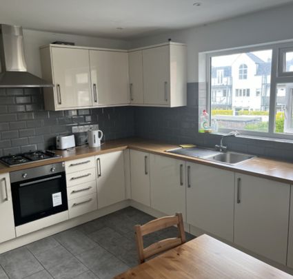 1 bed Room in Shared House - To Let - Photo 1