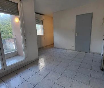 Location appartement 1 pièce - 17m² à Salon de provence (13300) - Photo 4