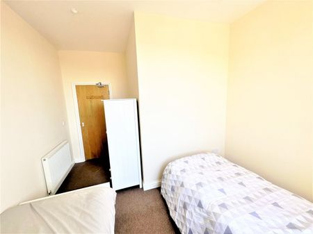 A 1 Bedroom Flat Instruction to Let in Hastings - Photo 5