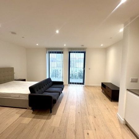 Royal Wharf, E16 - Photo 1