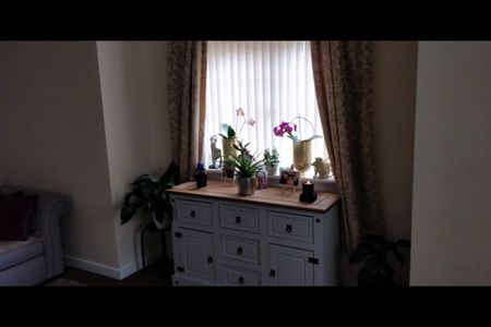 3 Bed Detached House, Herbert James Close, B66 - Photo 3