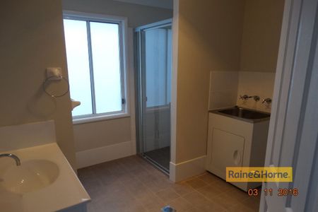 COZY CABIN - Photo 5