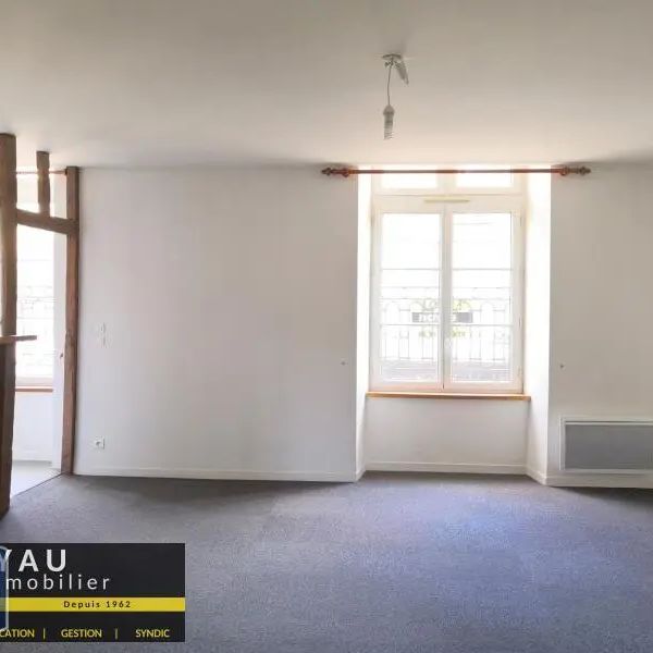 Appartement à louer 5 pièces 82.7m² - Photo 1