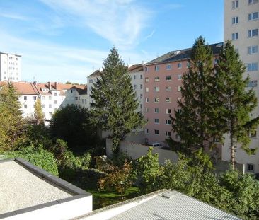 Sehr gut eingeteilte 3- Zimmer Wohnung mit hofseitiger Loggia und P... - Foto 5
