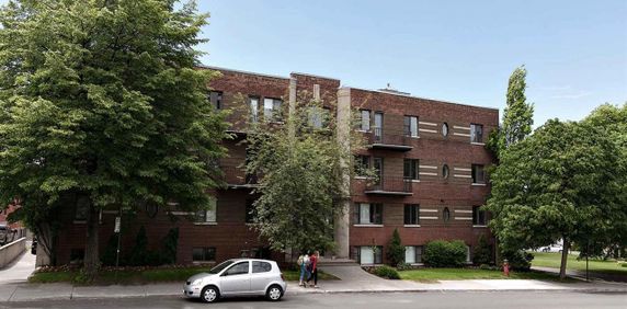 Jardins Decelles - 1 Bedroom - 5600 Avenue Decelles, Montréal - Photo 2