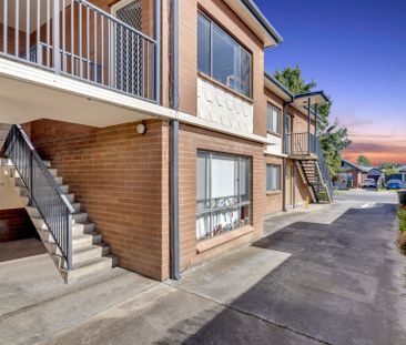 Spacious Apartment In The Heart of Geelong West - Photo 1