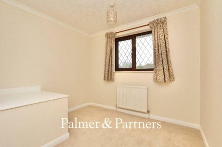 3 bedroom detached house to rent - Photo 3