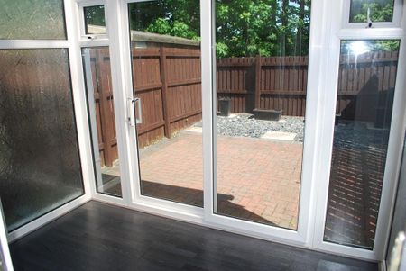 2 bed terraced house to rent in NE31 - Photo 4