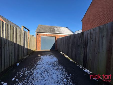 Birchfield Way, Lawley Telford, Shropshire, TF3 5HP - Photo 2