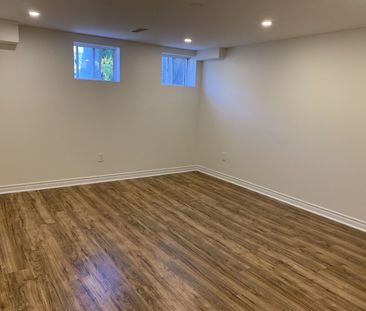 For Lease - 3083 Highbourne Crescent, Oakville, Ontario - Photo 1