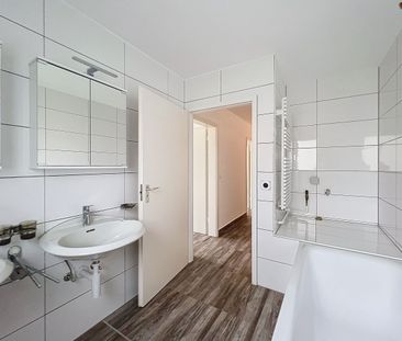 SPACIEUX 4½ PIÈCES - Environnement très calme! - Photo 4