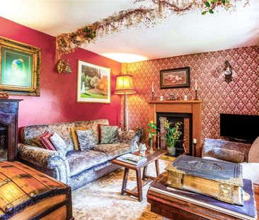 Wonderful Two Bedroom Cottage located in Stow-on-the-Wold. - Photo 1