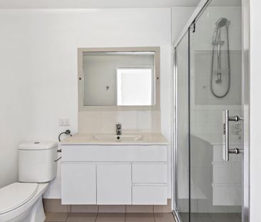 Spacious & Modern 'Foundry' Apartment - Photo 5