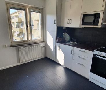 Heljestrandsgatan, Eskilstuna - Photo 2