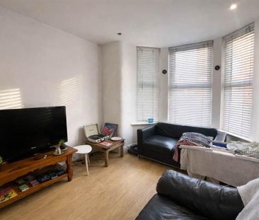 Flat 1, 1 Westminster Street, Belfast, BT7 1LA - Photo 4