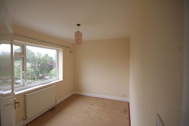 Fieldhead Road, Guiseley - Photo 1