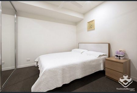 Luxury Fully Furnished Apartment in Prime Location - Brisbane State High School Catchment - Photo 2