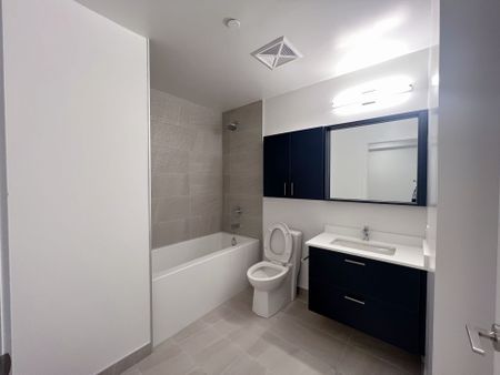 For Lease - 50 Upper Mall Way Unit# 2003, Vaughan, Ontario - Photo 3