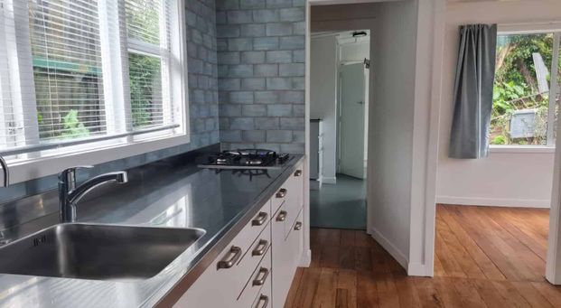 COSY THREE BEDROOM HOME - Photo 1