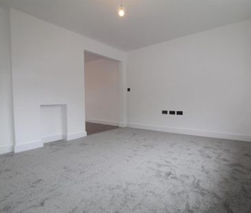 4 bedroom terraced house to rent - Photo 1