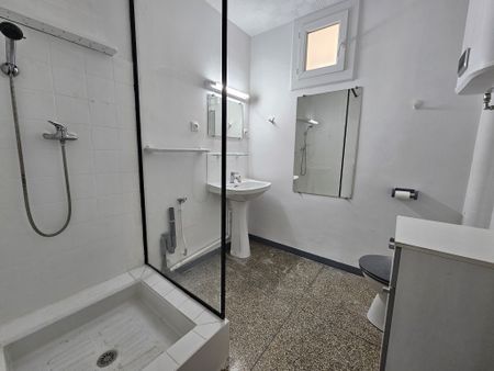Location Appartement 2 pièces 43m² VITROLLES 13127 - Photo 5